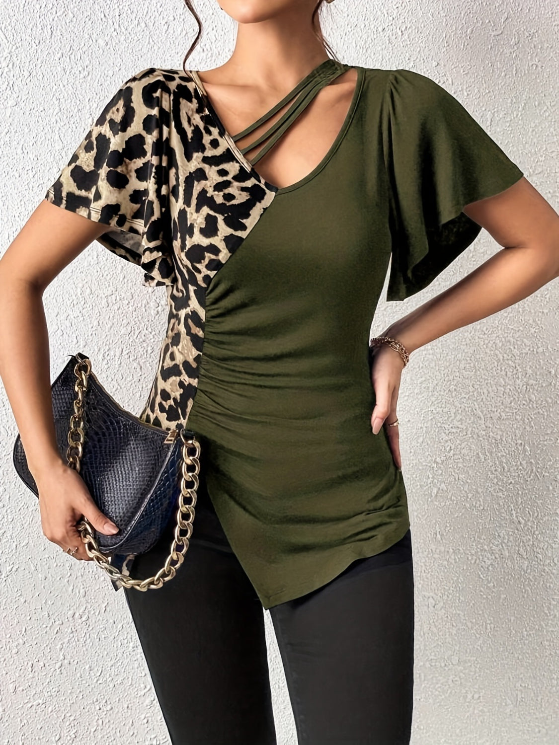 Women's Ruched Leopard Flutter Sleeve Top