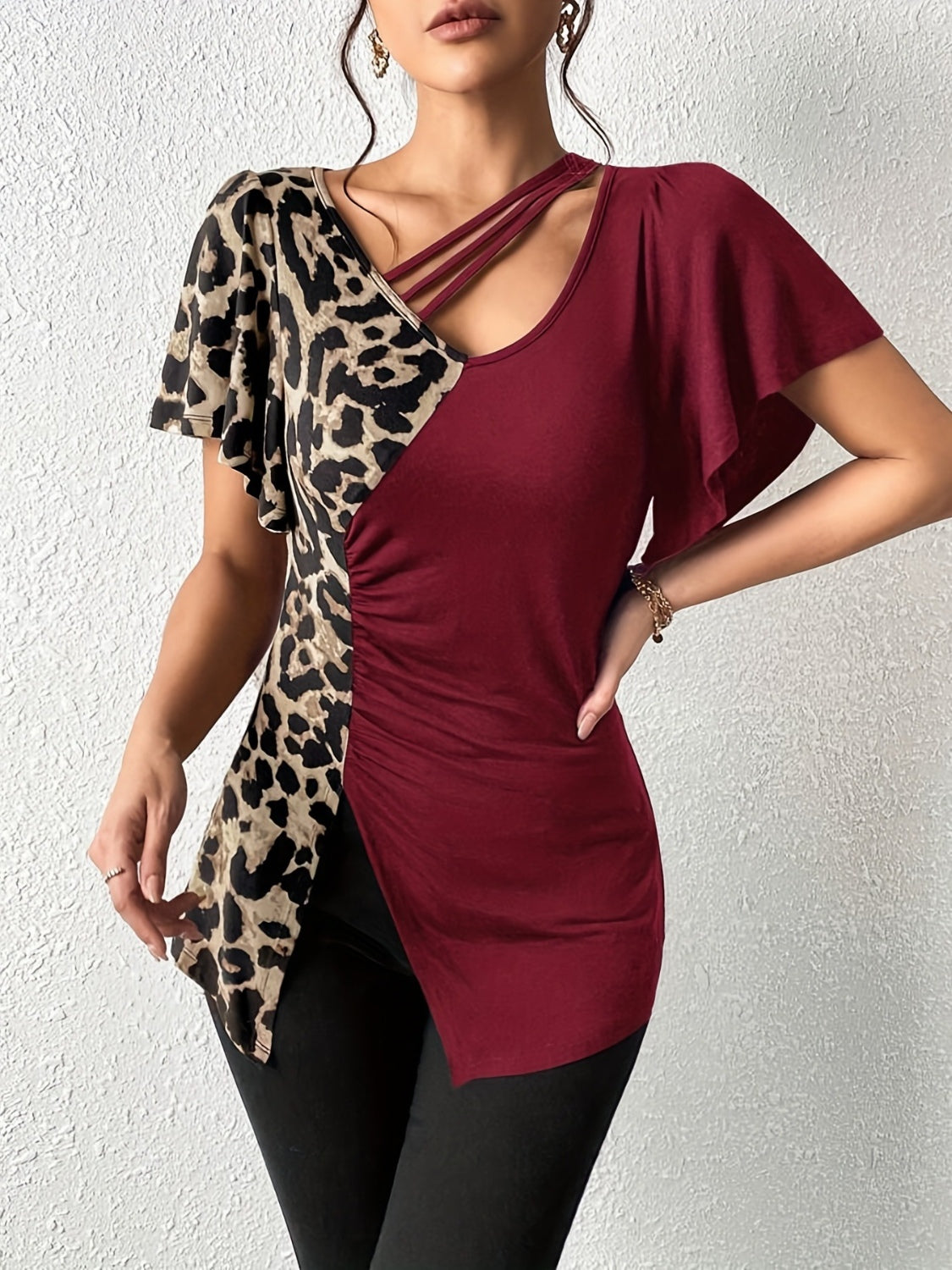 Women's Ruched Leopard Flutter Sleeve Top