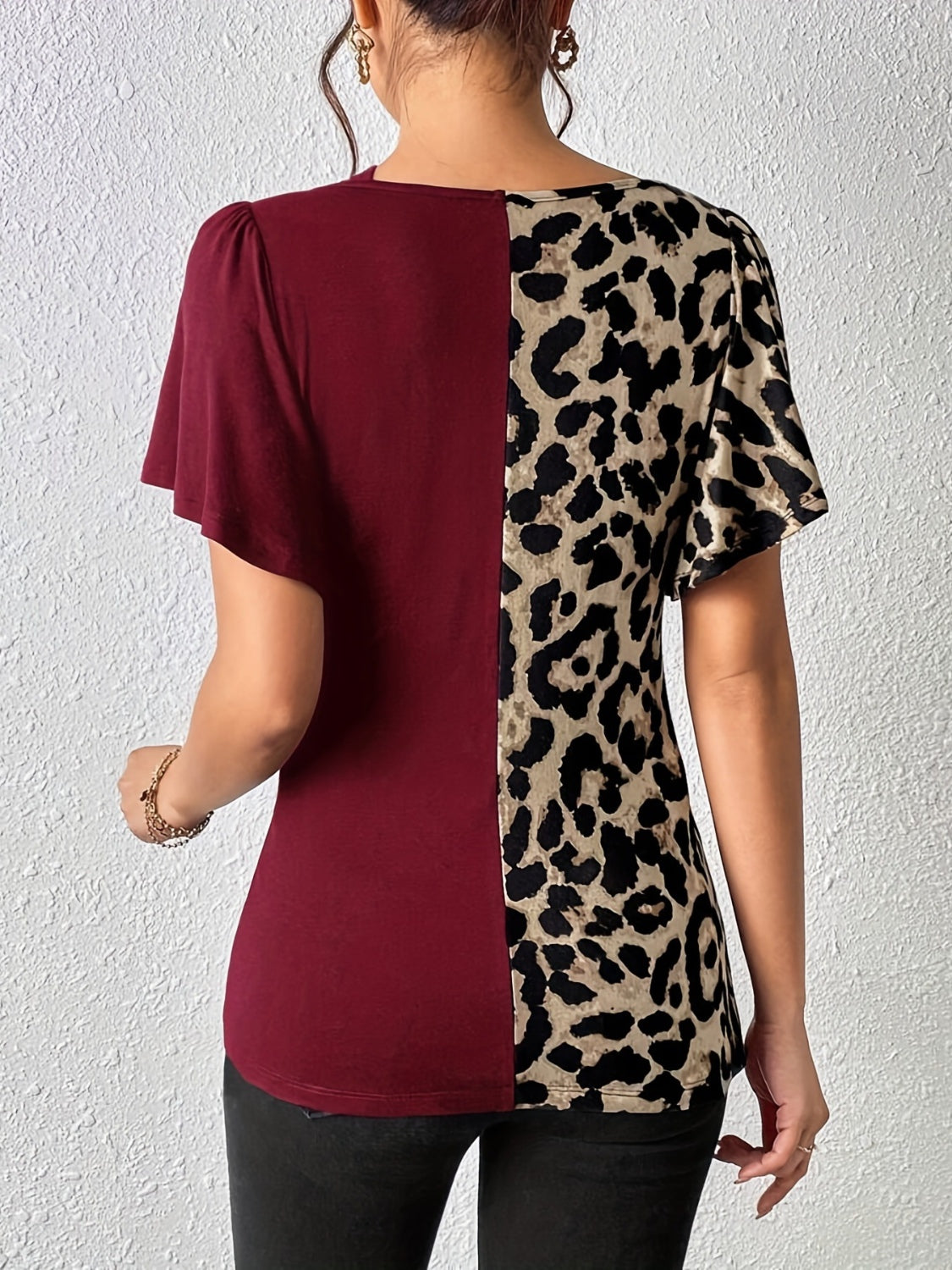 Women's Ruched Leopard Flutter Sleeve Top