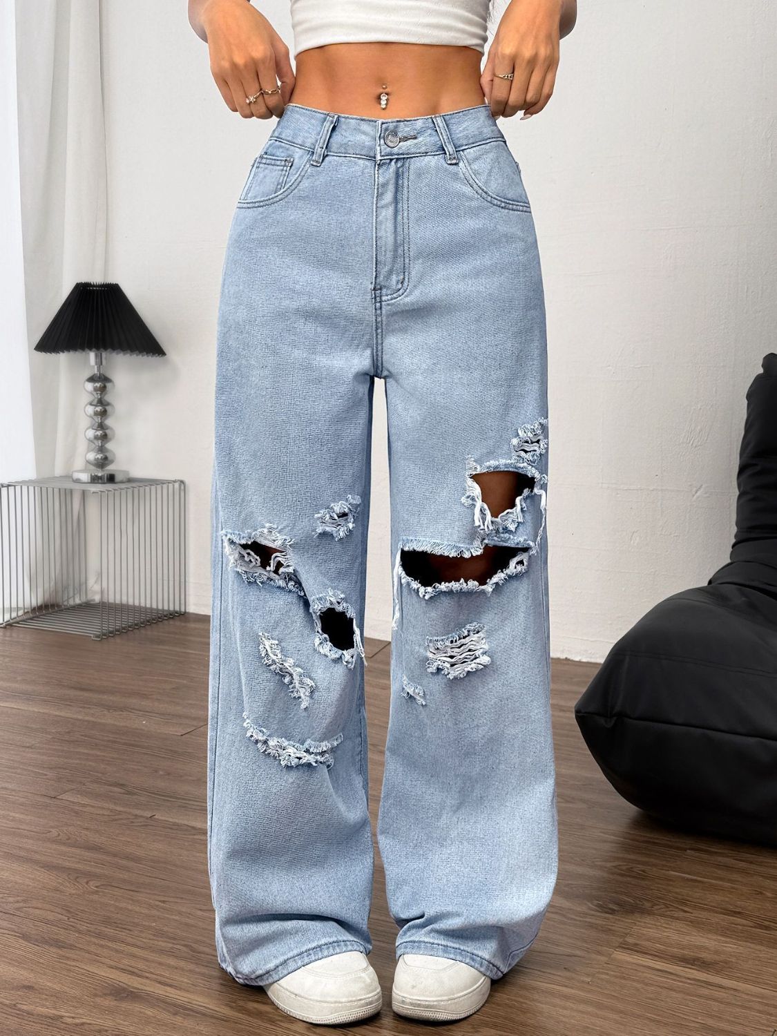 Women's Distressed Wide Leg Jeans