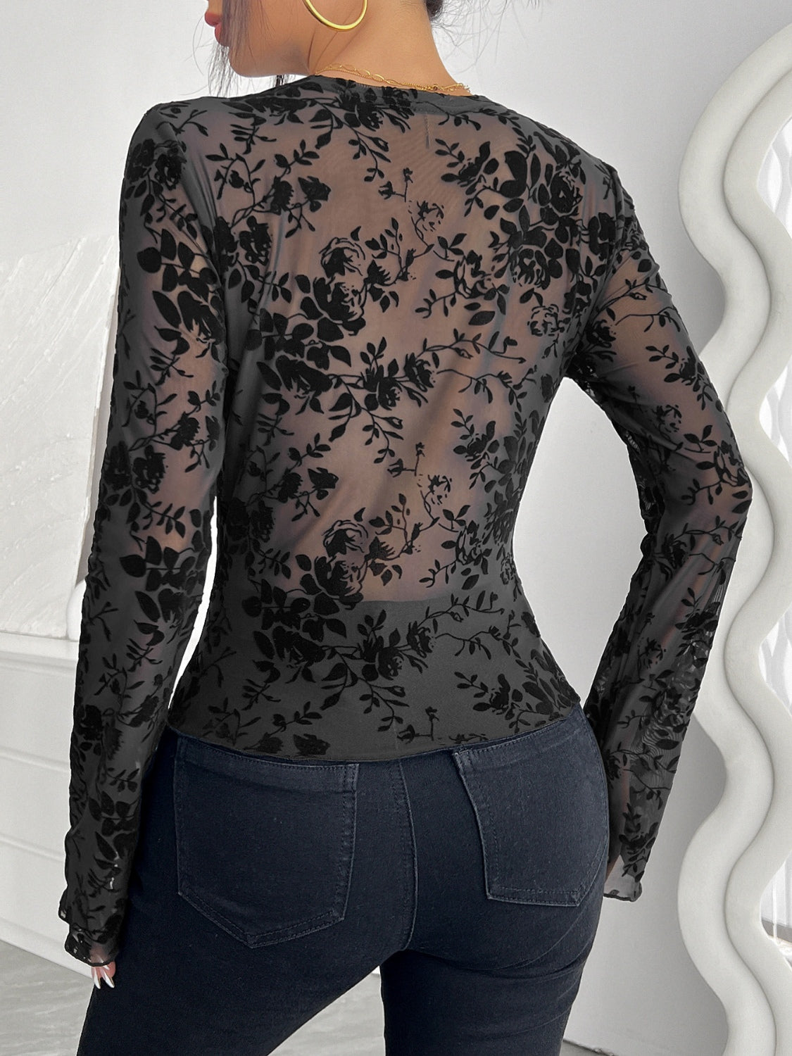 Women's Floral V-Neck Long Sleeve Lace Top