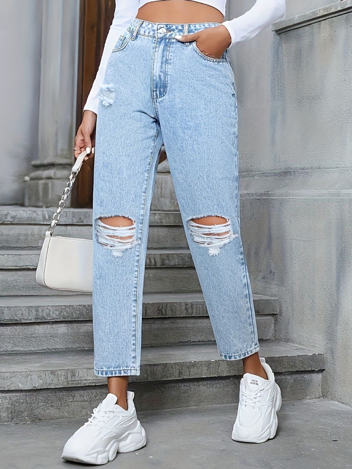 Women's Distressed High Rise Jeans